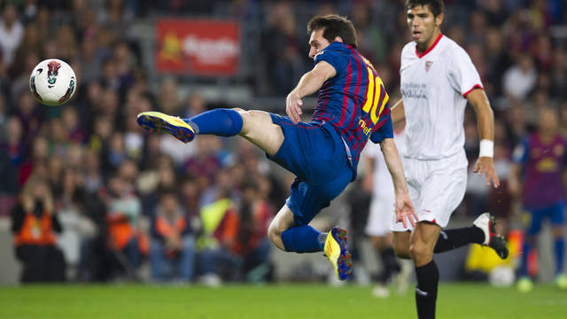 Messi against Sevilla / PHOTO: MIGUEL RUIZ - FCB