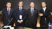 El president Sandro Rosell i el directiu Didac Lee, presents a la signatura de l'acord entre el FC Barcelona i Mobile World Capital / FOTO: LEX CAPARRS - FCB