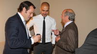 Sandro Rosell, Pep Guardiola i Valentí Guardiola, en l'entrega de la insígnia d'or i brillants. FOTO: MIGUEL RUIZ-FCB.