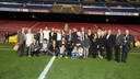 Pep Guardiola with his family and friends at the Camp Nou / PHOTO: MIGUEL RUIZ - FCB