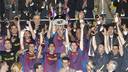 Javi Rodríguez aixeca la Copa del Rei guanyada a Antequera / FOTO: LNFS