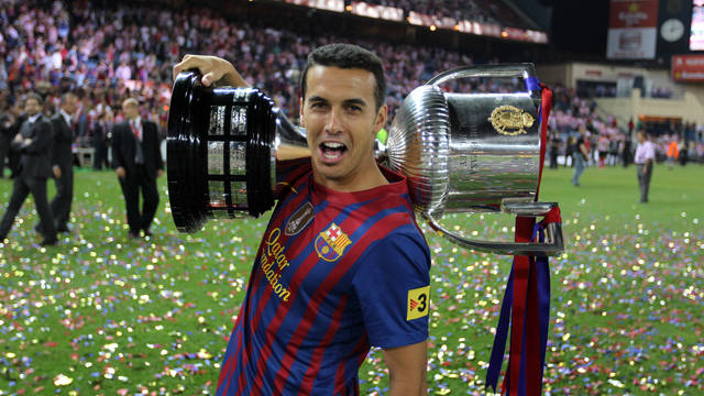 Pedro, amb la Copa del Rei / FOTO: ARXIU FCB
