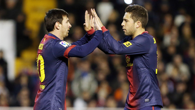 Messi y Alba celebran el gol del argentino / FOTO: MIGUEL RUIZ - FCB