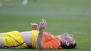 Messi, sobre la gespa del Calderón contra l'Atlètic. FOTO: MIGUEL RUIZ-FCB. 