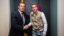 Gerard Deulofeu with President Sandro Rosell / PHOTO: GERMAN PARGA - FCB