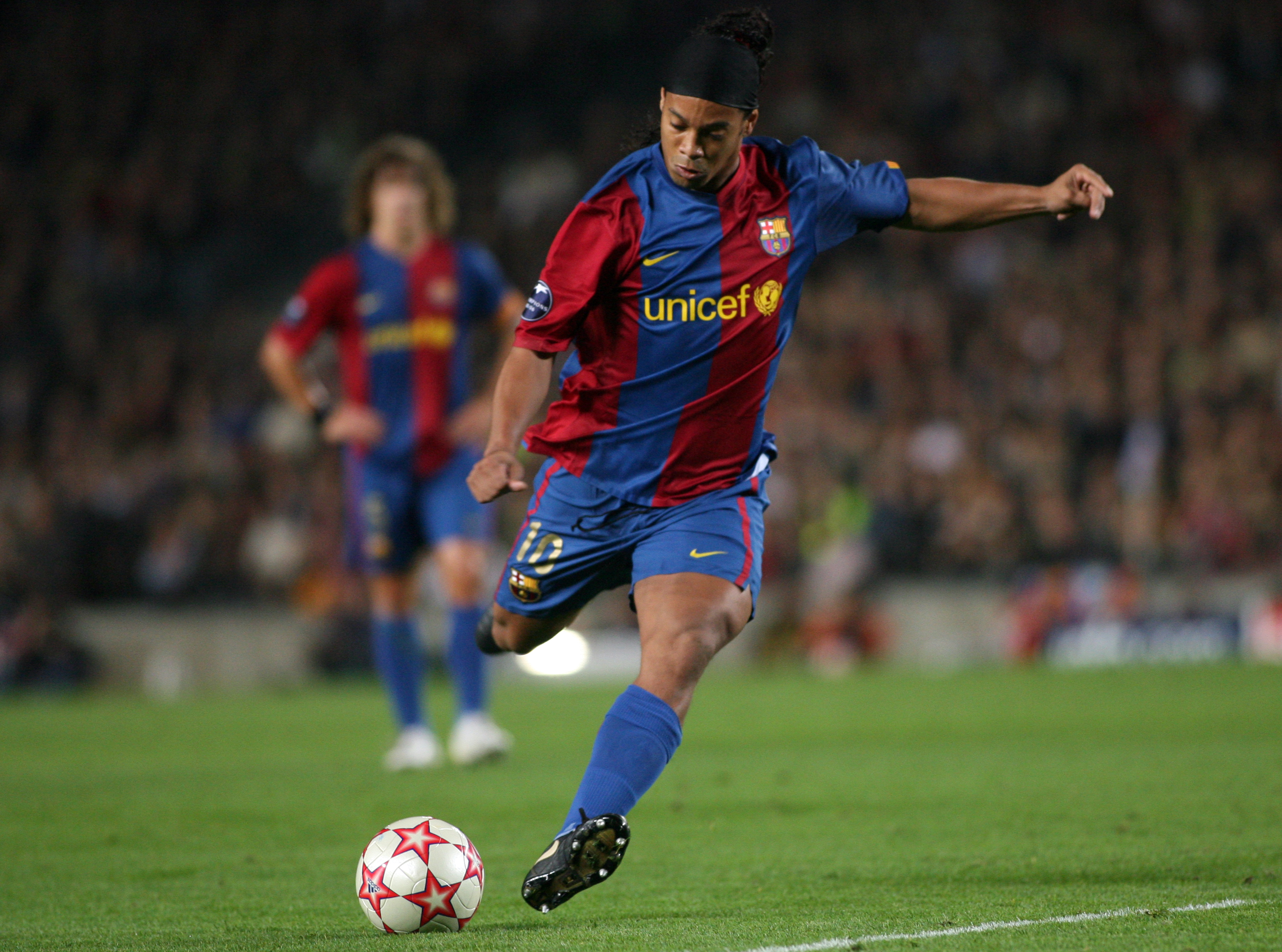 Los Goles M S Espectaculares De Ronaldinho Con El Bar A Fc Barcelona