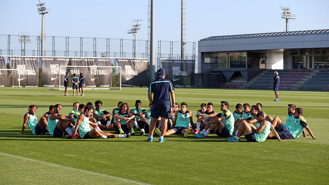 Martino, avec ses joueurs. PHOTO: MIGUEL RUIZ - FCB