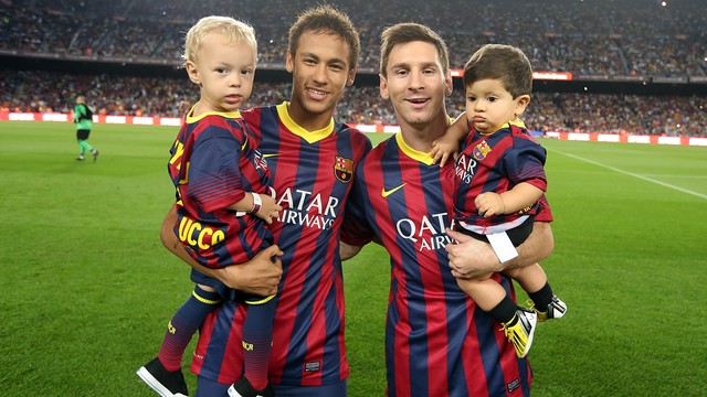 Neymar and Messi with their sons. PHOTO: MIGUEL RUIZ - FCB