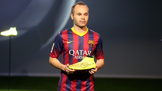 nike iniesta magista