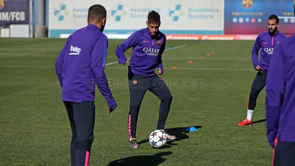 تدريبات برشلونة تشهد غياب ألبا 2015-02-22_ENTRENO_23-Optimized.v1424606333